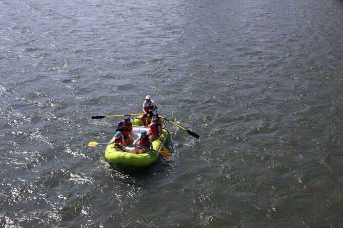 6-mile-western-scenic-raft-float-in-yellowstone-river