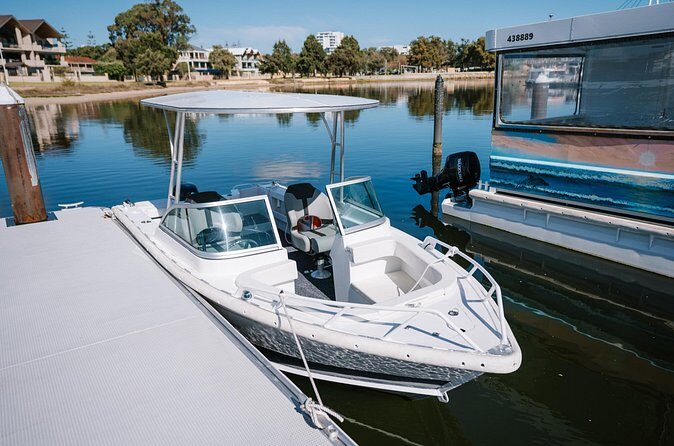 6 Person Fishing Boat Rental in Mandurah - Pricing and Value