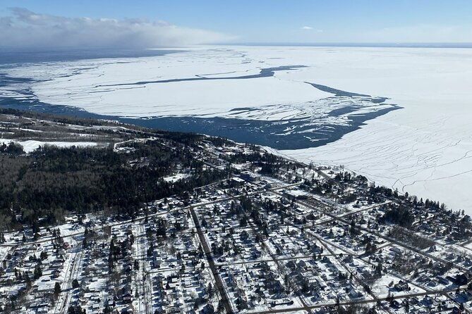 60-mile-ultimate-helicopter-tour-over-duluth-and-lake-superiors-north-shore