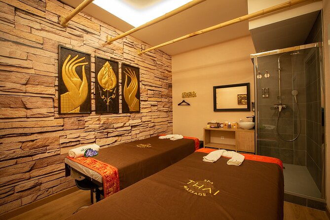 60-min-couples-massage-to-choose-and-30-min-floral-bath-thai-massage-alura