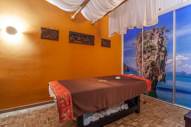 60-min-foot-and-leg-massage-at-thai-spa-massage-barcelona
