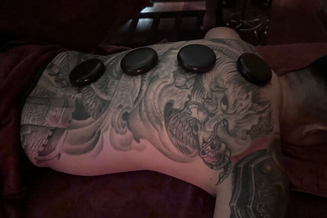 60 minutes Body Massage with Ginger Oil - Key Points