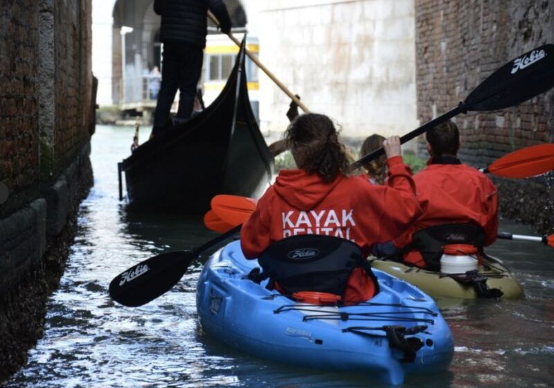 60-quick-kayak-tour-of-venice-with-guide-2
