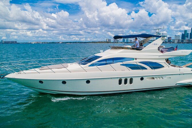 62-azimut-yacht-charter