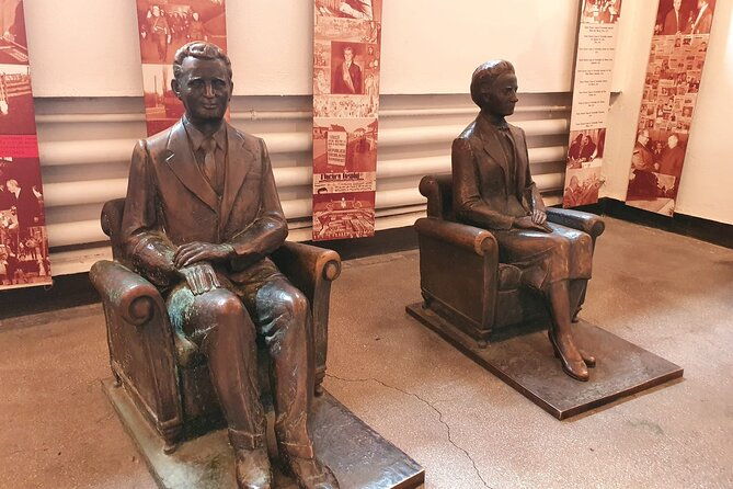 6h-bucharest-communism-private-tour-ceausescu-mainson