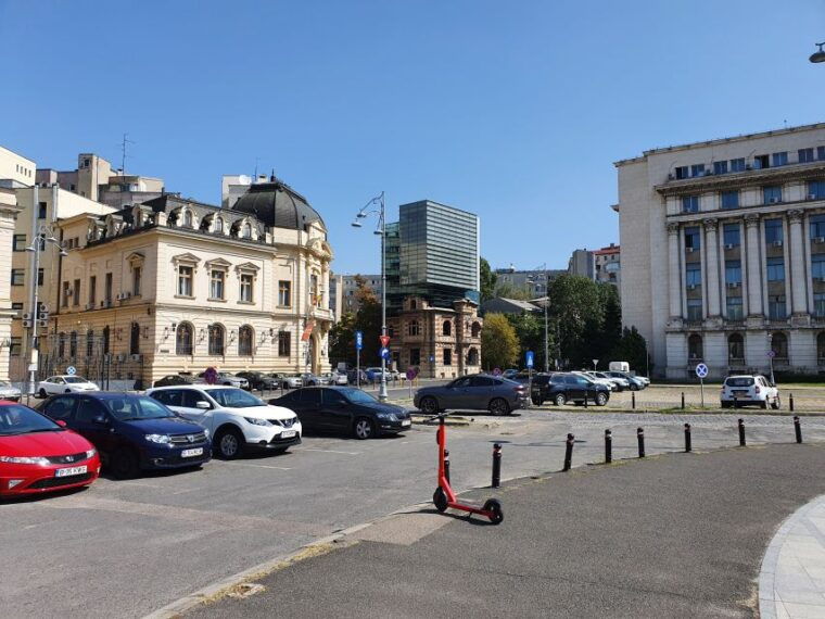 6h-communism-tour-in-bucharest-with-ceausescu-mansion