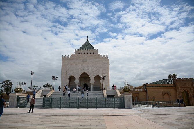 7-Day Private Tour from Casablanca to Sahara via Chefchaouen - What You Can Expect from This Moroccan Adventure  