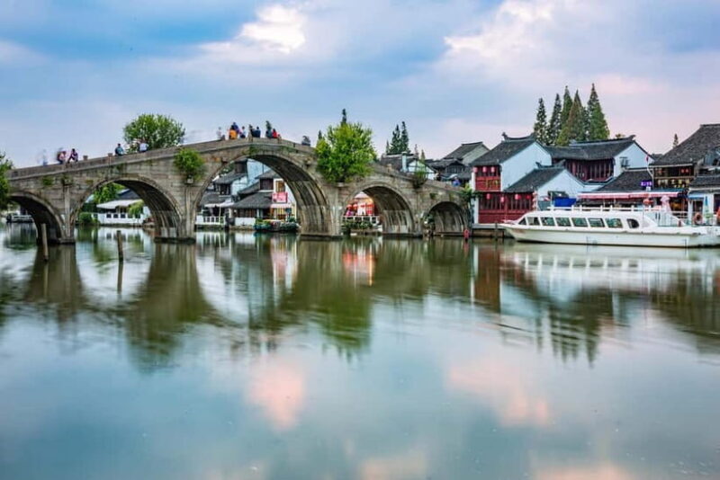 7-Day Shanghai Cityscape & Huangshan Landscape Tour - Whats Included and Whats Not