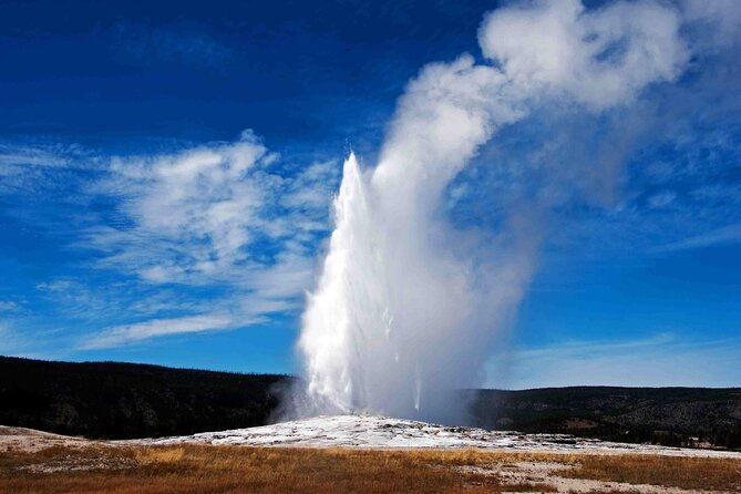 7-days-tour-of-los-angeles-vegas-yellowstone-and-salt-lake-city