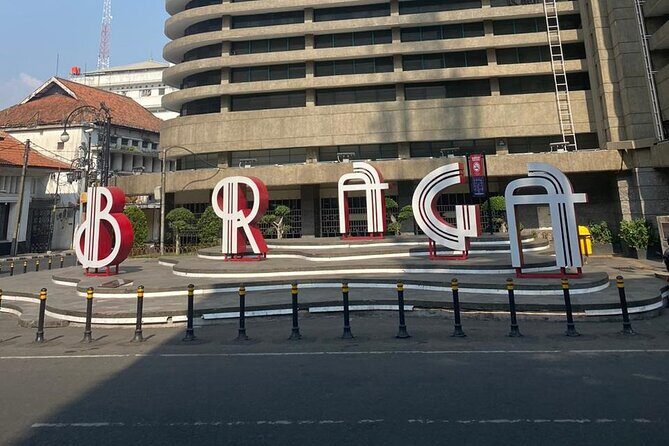 7 Hour Private Bandung City Tour - FAQs