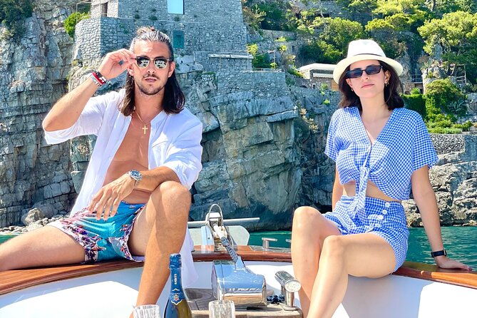 7-hours-private-boat-experience-on-capri-from-positano