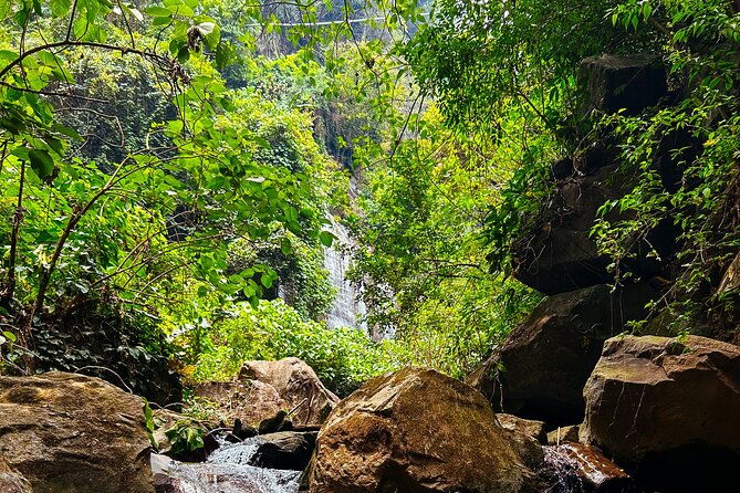 7-waterfalls-tour-at-casa-1800-los-naranjos-with-breakfast