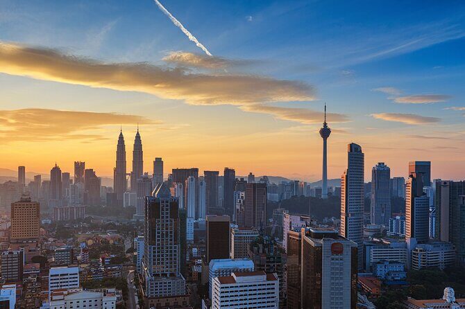 7 Wonders of Kuala Lumpur Private Tour with Twin Towers Ticket - Key Points