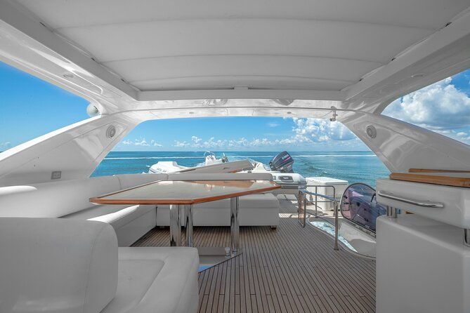 70-azimut-flybridge-yacht-charter