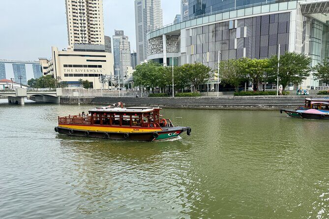 700 Years of Singapore A Join in River Cruise and Walking Tour - Introduction