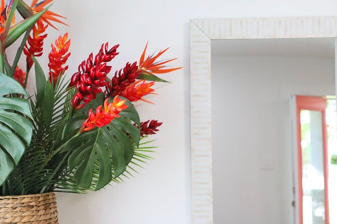 77-sign-go-wedding-at-hawaiian-wedding-chapel