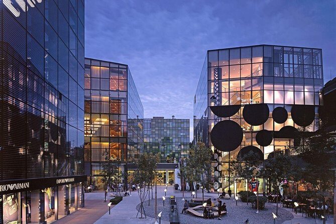 798 Art Zone, Panjiayuan Antique Market And Taikooli Private Driver Service - Authentic Traveler Insights from Reviews