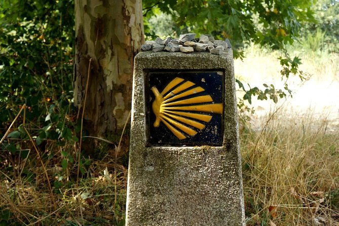 8-day-camino-frances-pilgrimage-tour-from-sarria-to-santiago-6-walking-days
