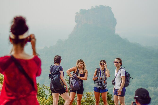 8 Day Private Sri Lanka Tour with Chauffeur - Why Choose This Tour?