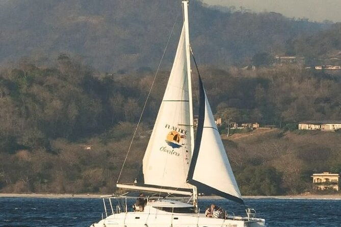 8-hour-all-inclusive-catamaran-sailing-tour-from-tamarindo