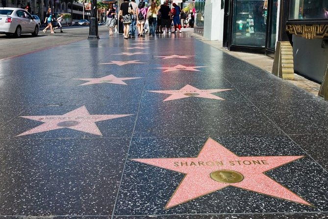 8-hour-limo-tour-of-all-of-los-angeles-to-malibu-santa-monica-venicehollywood