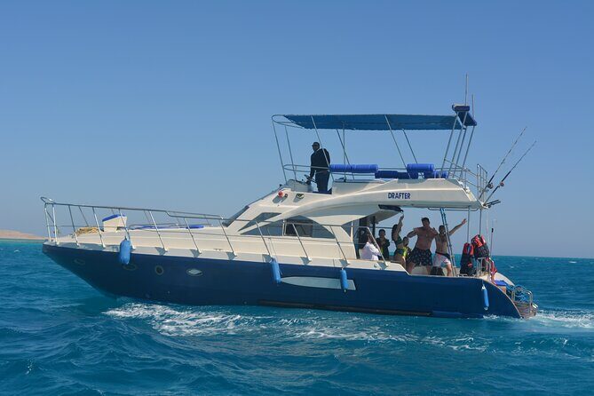 8-Hour Private Boat Charter Exclusive & Lunch Transfer -Hurghada - Key Points