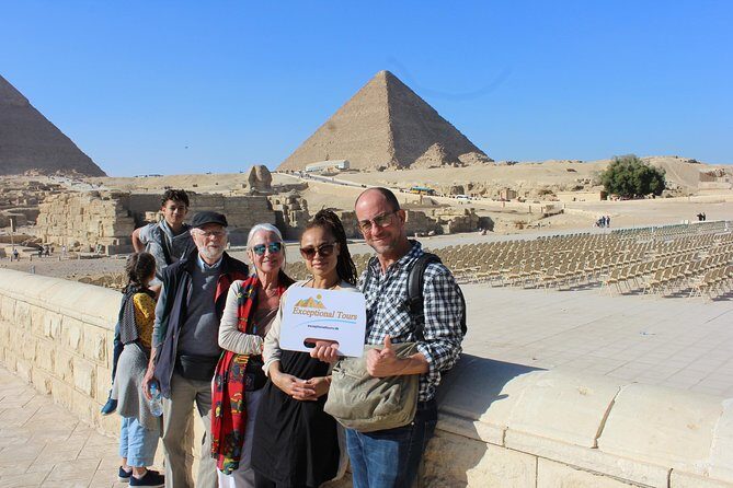 8-Hour Private Tour to Giza Pyramids, Memphis and Sakkara - Exploring the Pyramids of Giza