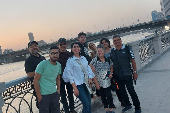 8-Hour Tour Giza Pyramids, Egyptian Museum and Cairo Bazaar - FAQ
