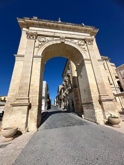 8-hour-tour-of-the-baroque-cities-noto-modica-ragusa-ortigia