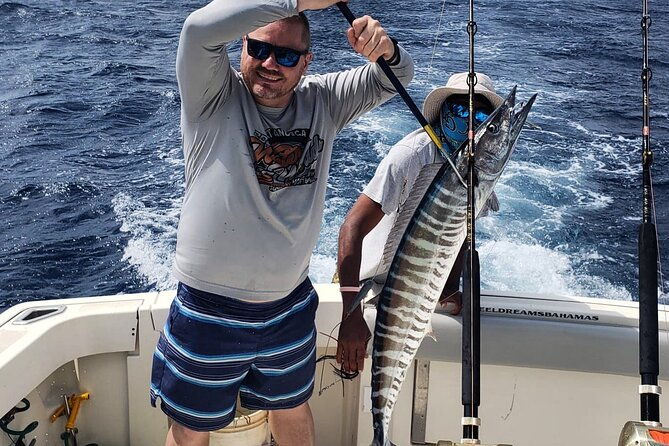 8-hours-34ft-day-dream-private-charter-in-nassau