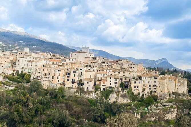 8-hours-private-french-riviera-villages-hiking