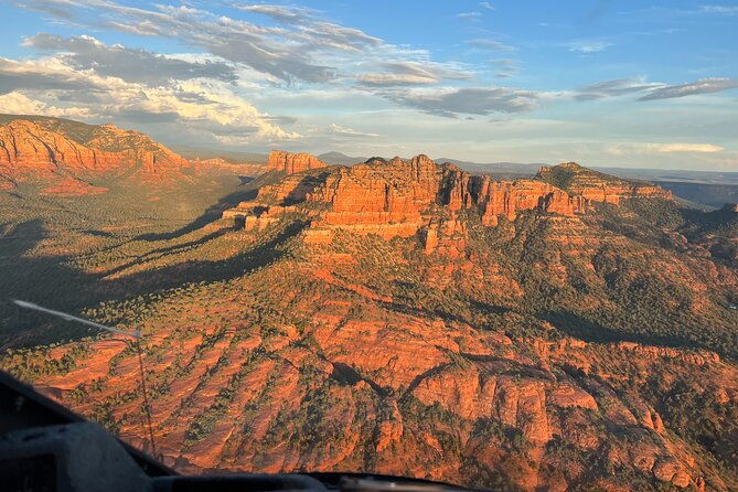 80-mile-heli-tour-epic-panoramas-canyons-and-ancient-ruins-2