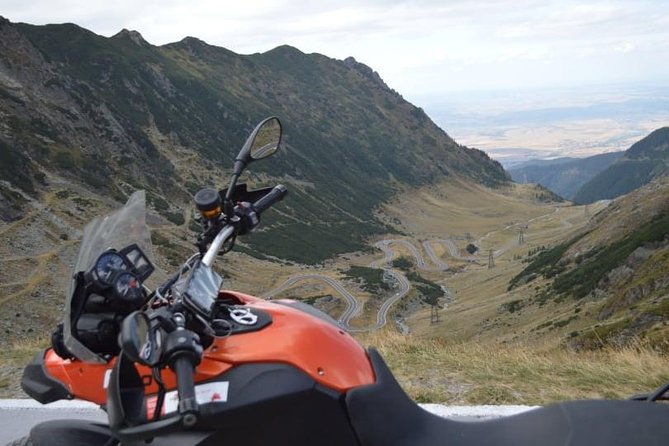 800cc-motorcycle-rental-from-turda