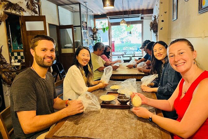 90-min-shared-handmade-udon-experience