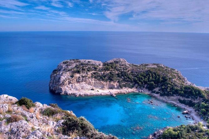 90-min-sunset-cruise-to-anthony-quinn-bay-with-unlimited-drinks