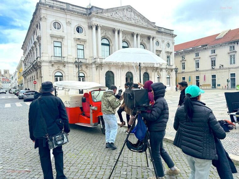 90-min-tour-of-alfama-oldtown-by-tuk-tuk-with-lisbon-by-tuk