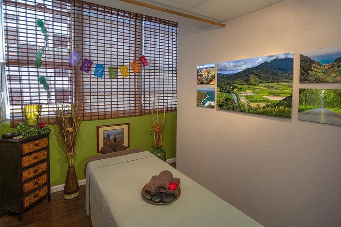 90-minute-lomi-lomi-massage