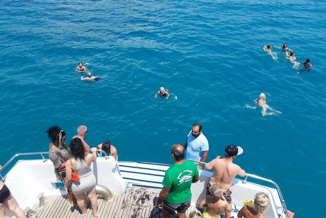 90-minutes-glass-bottom-trip-with-quick-dip