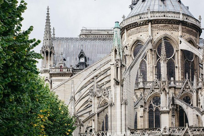 90-minutes-notre-dame-exterior-semi-private-tour