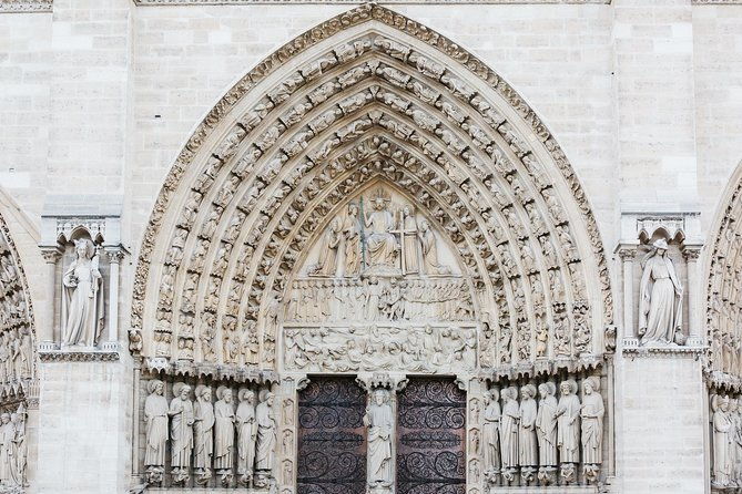 90-minutes-notre-dame-exterior-semi-private-tour