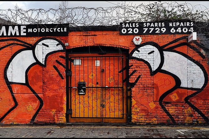 a-ball-of-chalk-guided-private-east-end-walk