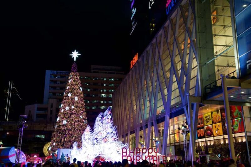 A Bangkok Christmas Walk: Private Tour with Coconut Pancakes - What Reviewers Say