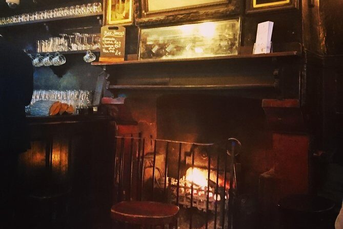A Christmas Carol and Charles Dickens Old London Walking Tour - A Closer Look at the Itinerary