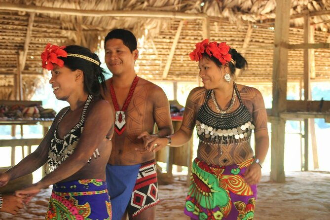 a-cultural-encounter-with-the-embera-private-tour