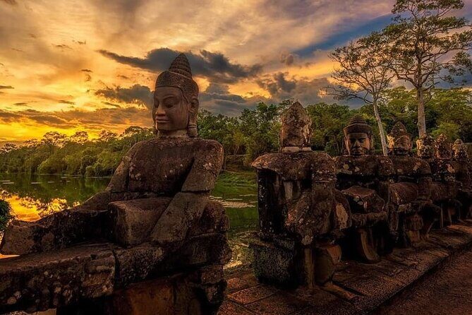 A Day Angkor Wat tour with Tour Guide - Who Is This Tour Best For?
