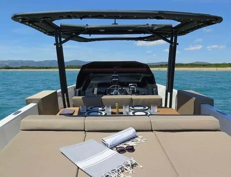 A Day at Sea on a Private Boat - Key Points