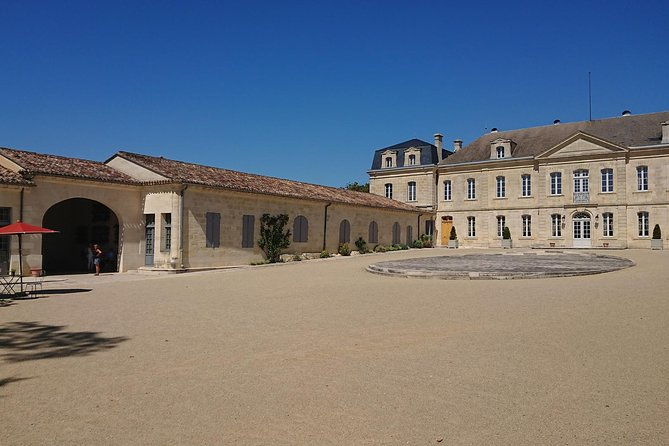 a-day-in-saint-emilion-and-its-chateaux-in-a-private-tour-van-luxe