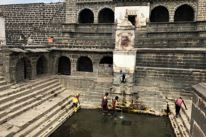 A Day Tour: Lonar crator lake with mesmerizing views - The Sum Up