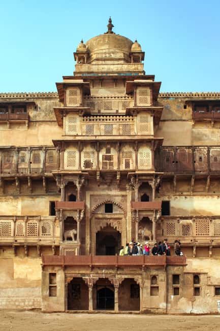 A Day Tour of Orchha & Jhansi Fort from Khajuraho with Guide - Key Points
