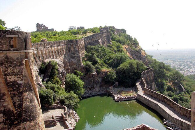 A Day Trip of Chittorgarh Fort from Udaipur with Guide Service - What’s Included and What to Budget For